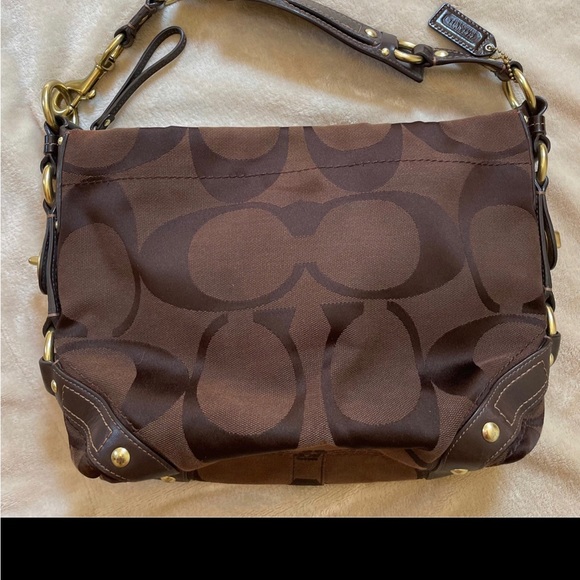 Coach Carly Hobo - Picture 10 of 13